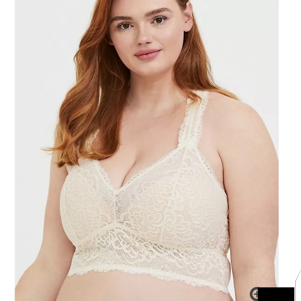 🆕 2X  IVORY LACE RACERBACK BRALETTE